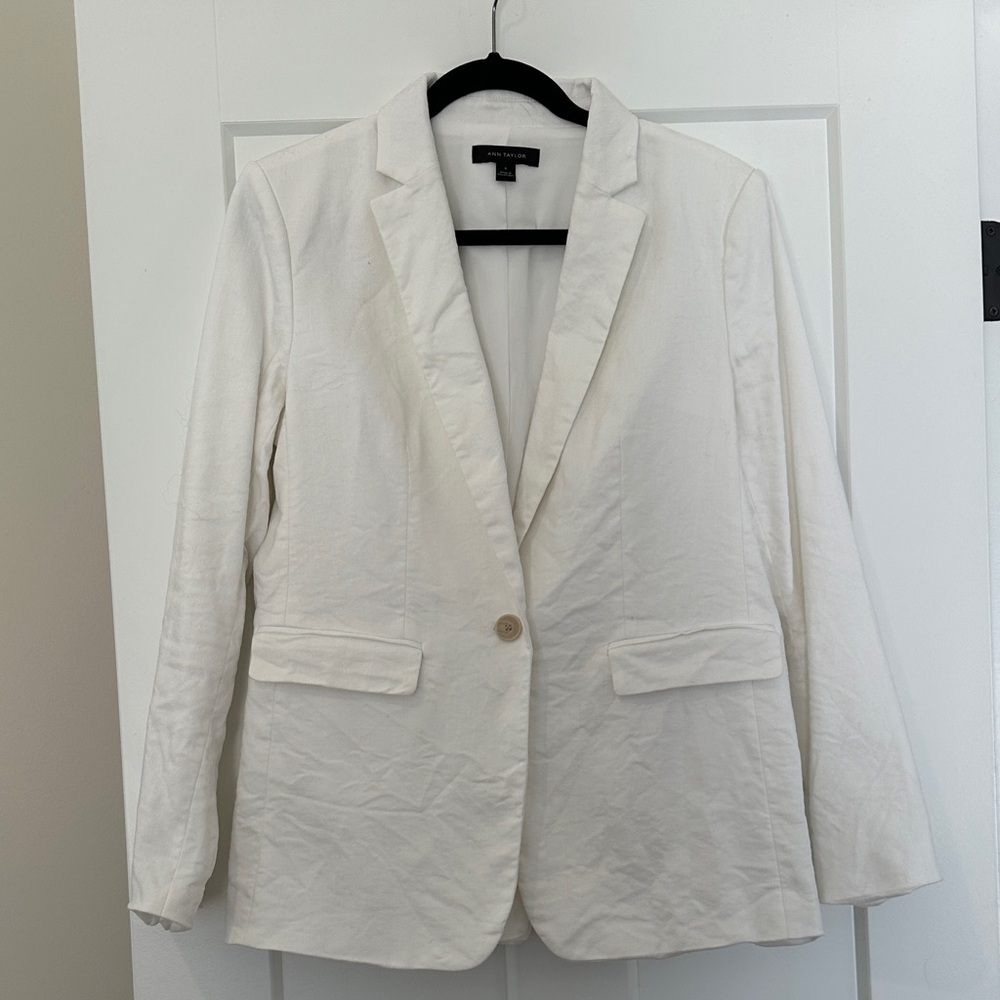 Ann Taylor White Linen Single-Button Blazer with Notch Lapel